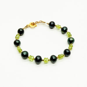 Peridot & Pearl Bracelet